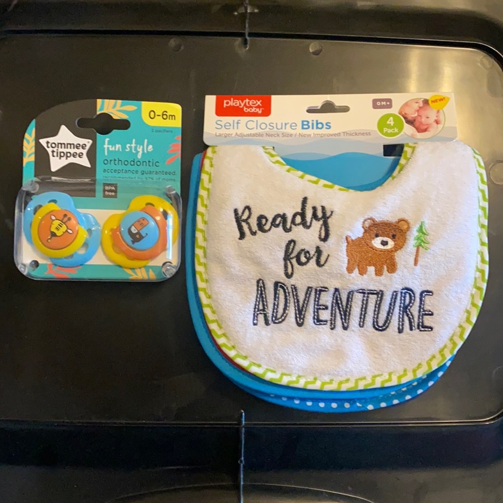 Baby 2 binkys & 4 bibs bundle
